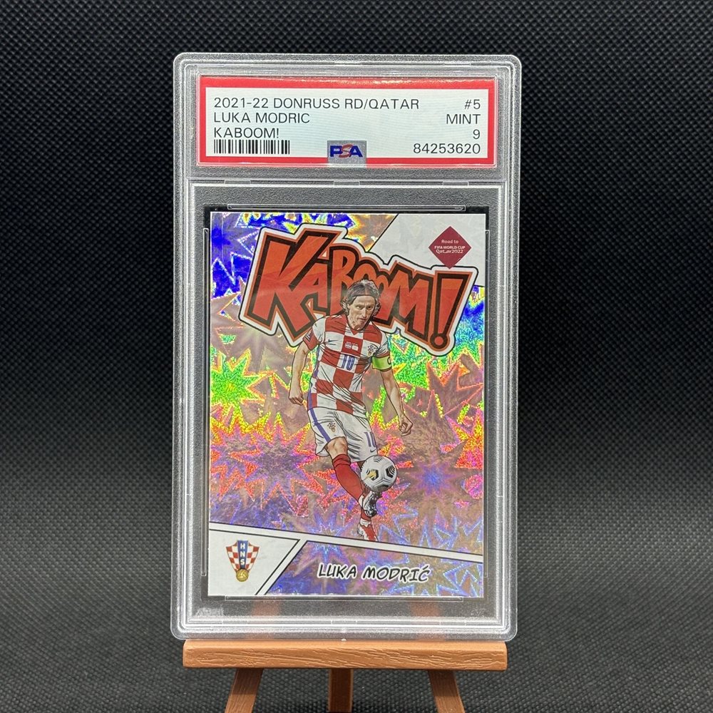 PANINI DONRUSS KABOOM! ベッカム　カード　PSA　トレカ 2023-24 Donruss FIFA David Beckham KABOOM! Case Hit SSP PSA