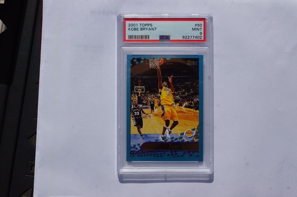 Kobe Bryant 2001-02 Topps #50