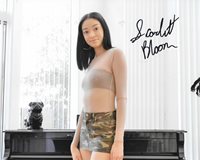 Scarlett bloom pics