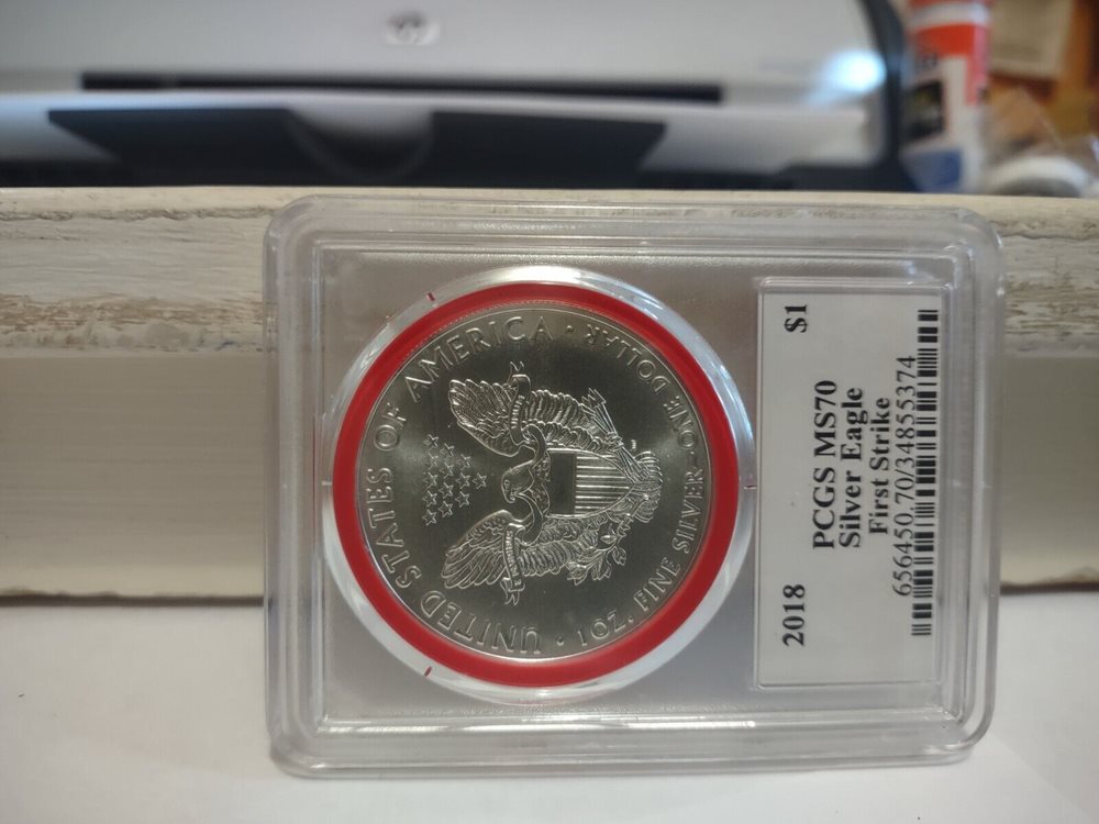 2018 SILVER EAGLE DONALD TRUMP LABEL. 