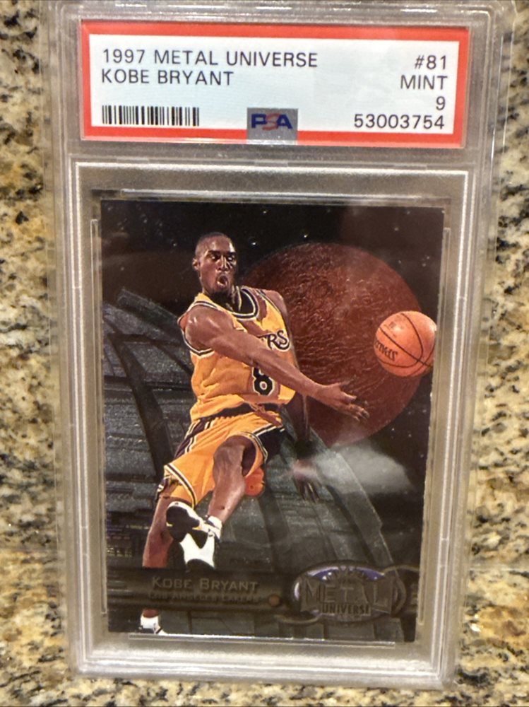 PSA鑑定済 1997 KOBE BRYANT L UNIVERSE 1997 Metal Universe Championship Kobe Bryant | PSA CardFacts®