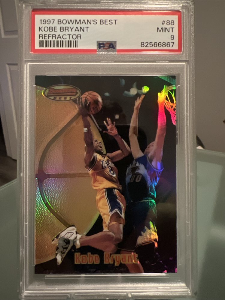 コービー・ブライアント1997 Bowman's Refractor 1996-1997 Bowman's Best Kobe Bryant Die-Cut Rookie Refractor