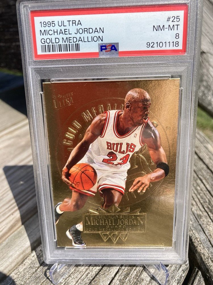 GOLD MEDALLION‼️ MICHAEL JORDAN POP. 358 Funko Pop! Basketball Chicago Bulls Michael Jordan Gold